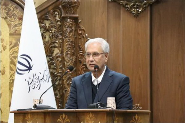 نقش مهم شعر در حفظ هویت، تاریخ و روح مقاومت جامعه ایرانی