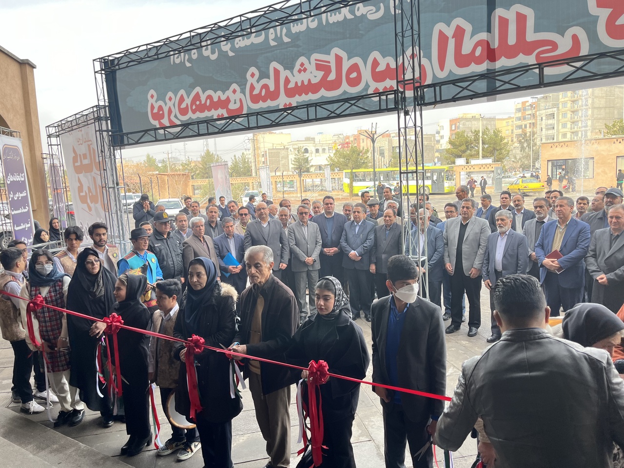 نوزدهمین نمایشگاه کتاب کرمان افتتاح شد