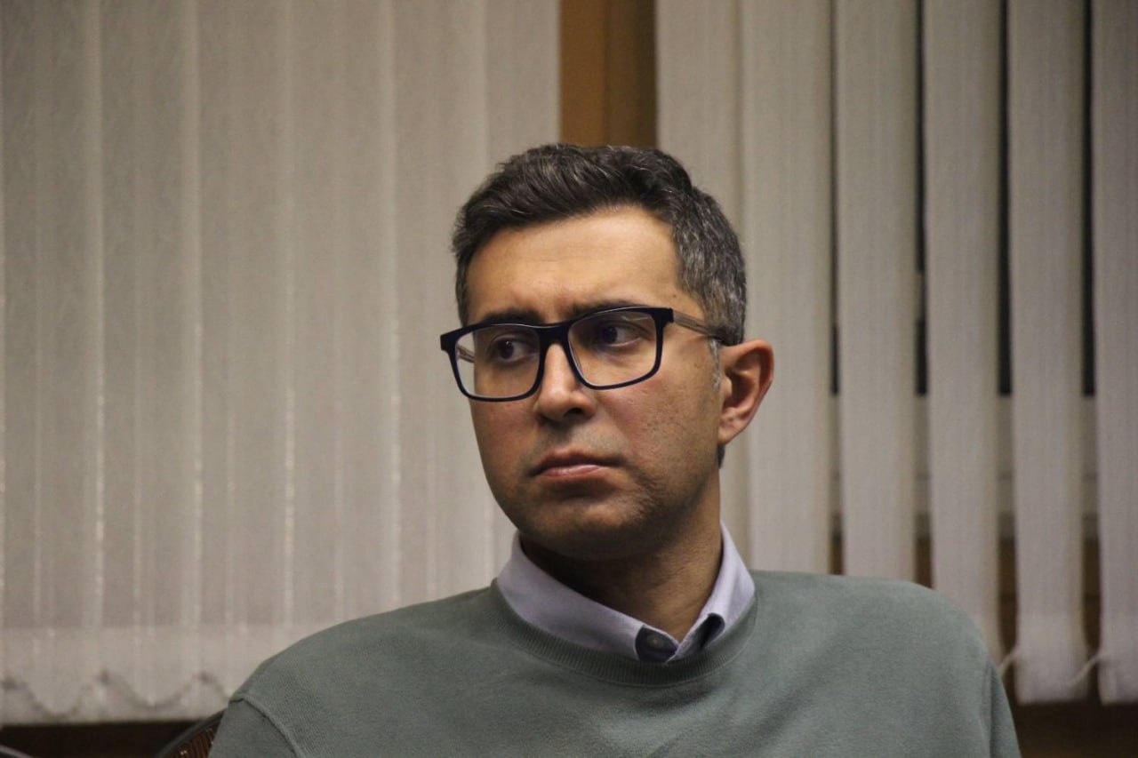 نگاه فورمالیستی به تحقیق اشتباه است