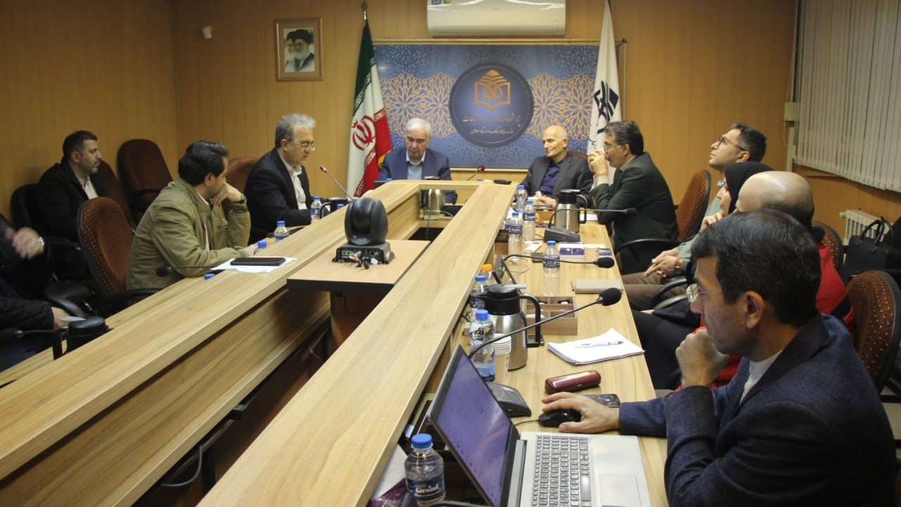 نگاه فورمالیستی به تحقیق اشتباه است