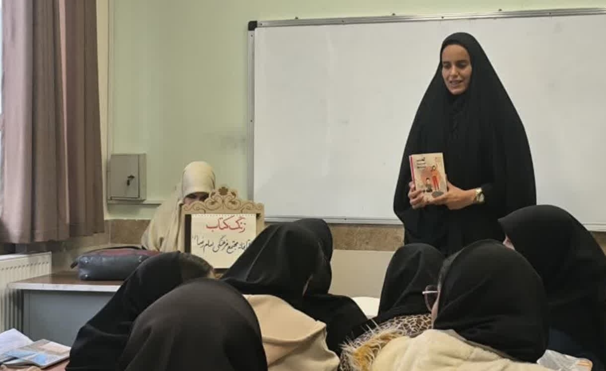 از برپایی نمایشگاه کتاب «سبزوار شهر دانشوران بیدار» تا نشست «انجمن ادبی شعر نظام»