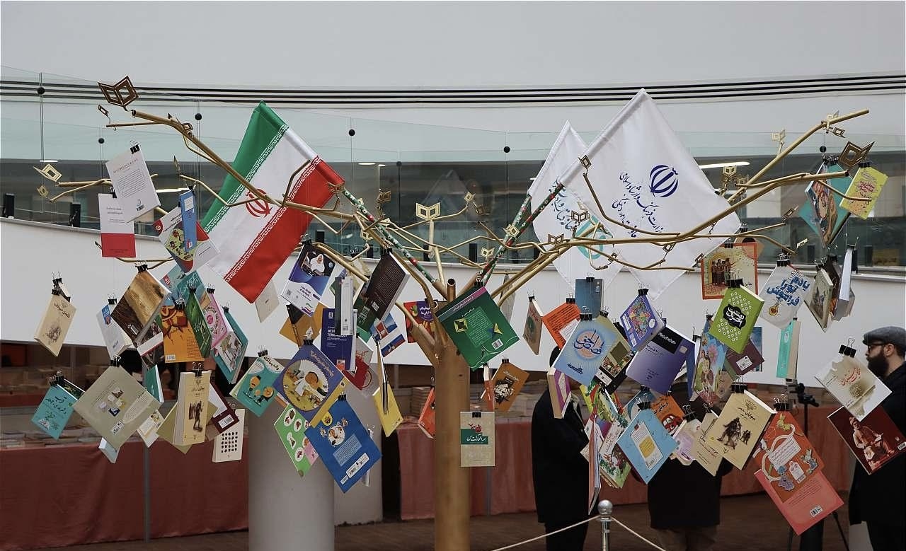 نخستین روز نمایشگاه کتاب کرمان؛ باران در دل کویر فرهنگ