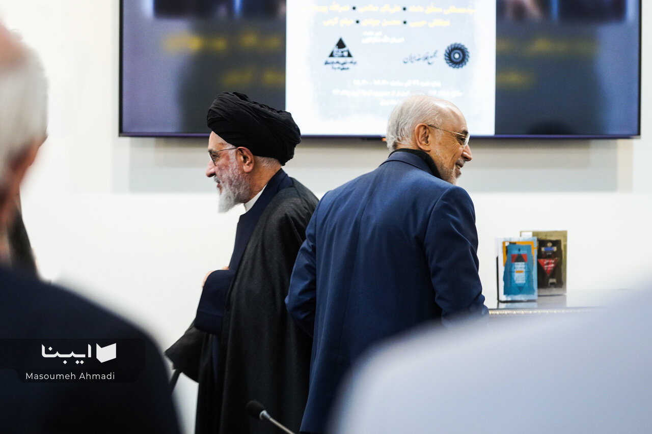 منقبتِ منتقدِ فلسفه