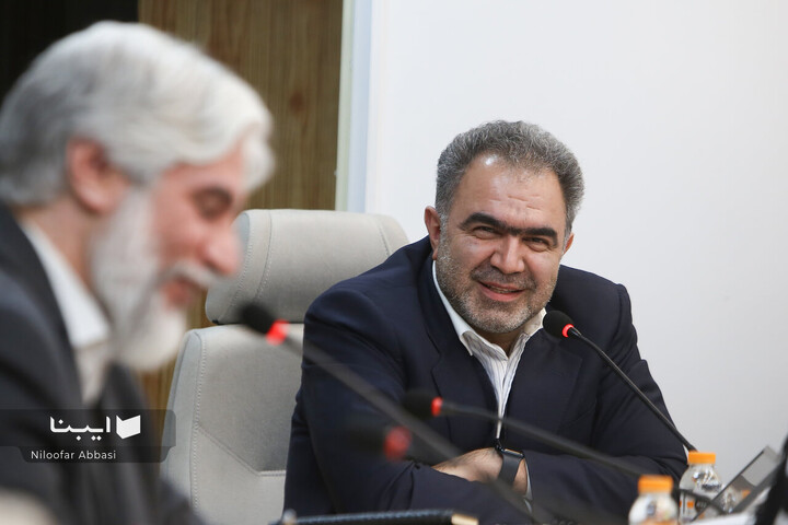 نشست مساله کاغذ