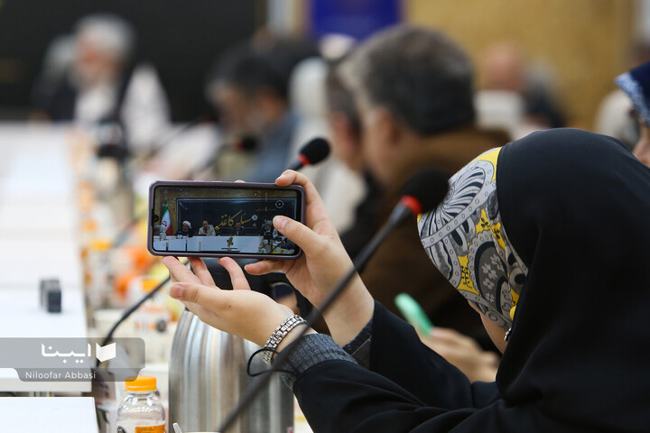 نشست مساله کاغذ