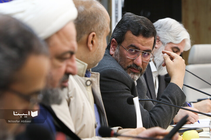 نشست مساله کاغذ