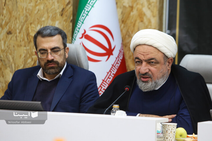 نشست مساله کاغذ