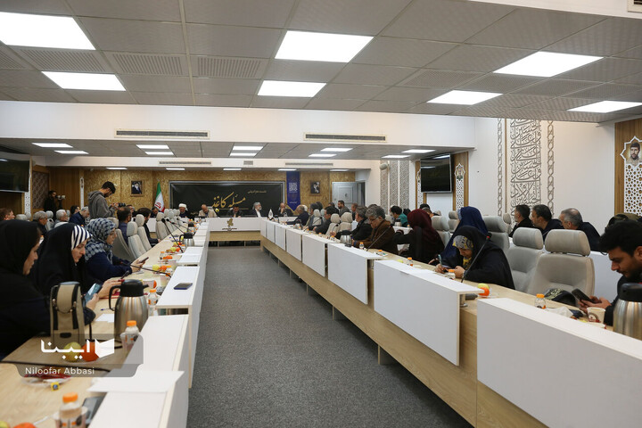 نشست مساله کاغذ