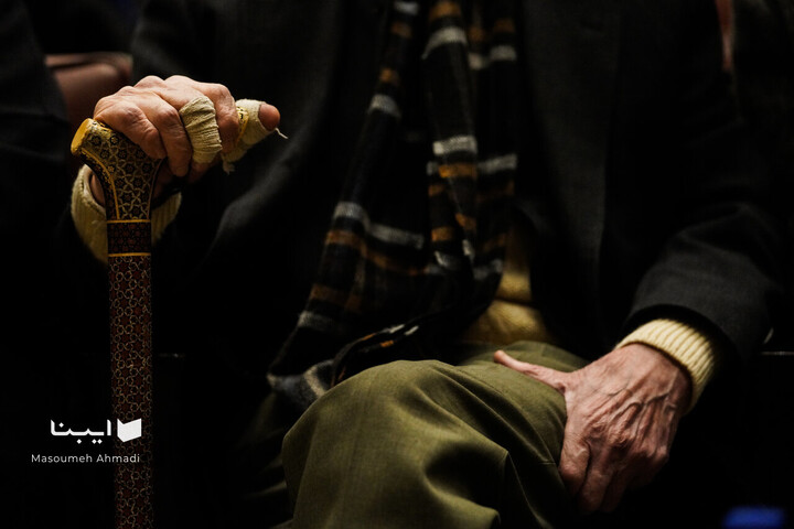 داستان‌خوانی محمود دولت‌آبادی در شب یلدا