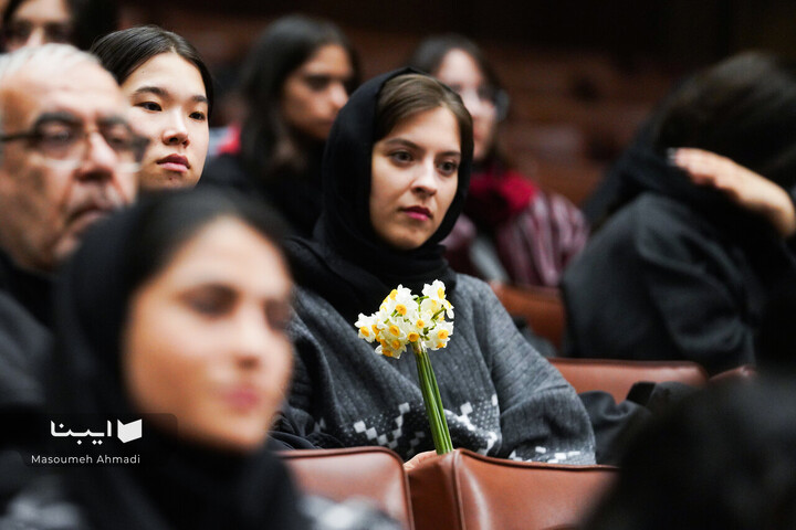داستان‌خوانی محمود دولت‌آبادی در شب یلدا
