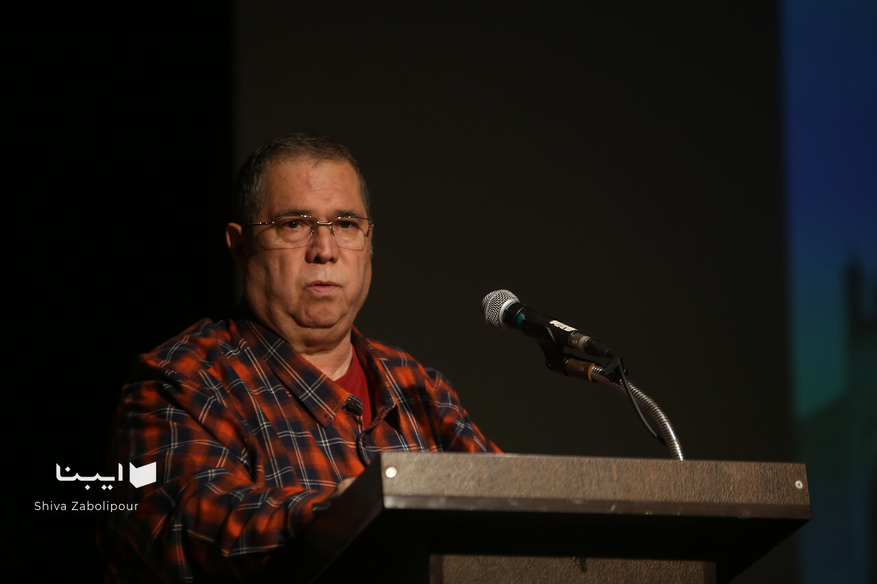 بلخ همان ایرانویج است