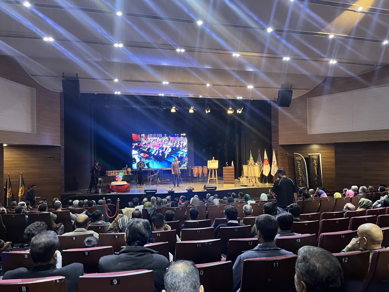 از تاجیکستان تا بردسیر؛ روزی پررنگ برای ادبیات و نشر در کرمان