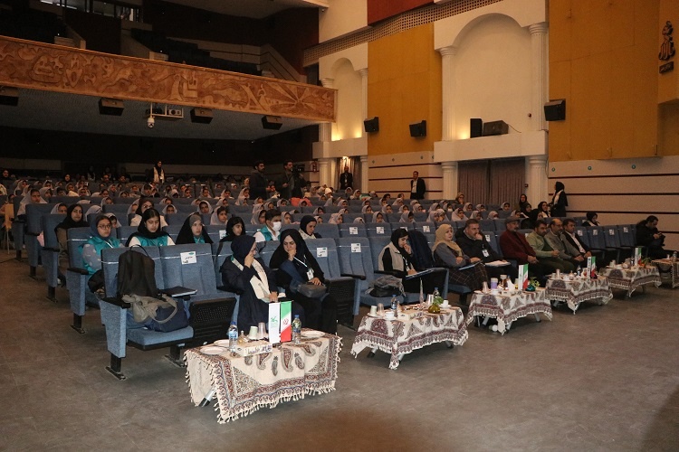 آغاز مرحله استانی بیستوهفتمین جشنواره قصهگویی با حضور ۱۱۴ قصهگو در اصفهان