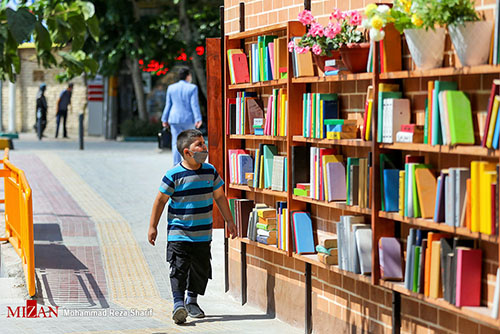 دیوار مهربانی کتاب؛ نسخهای ساده برای ترویج کتابخوانی دیوار مهربانی کتاب؛ نسخهای ساده برای ترویج کتابخوانی