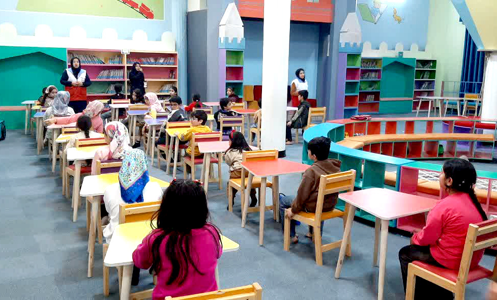 تمرین ایمنی در میان دیوارهای دانایی