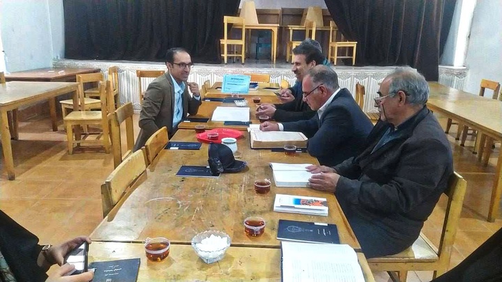 بررسی «شاهنامه و احترام به ادیان» در کتابخانه دلفان