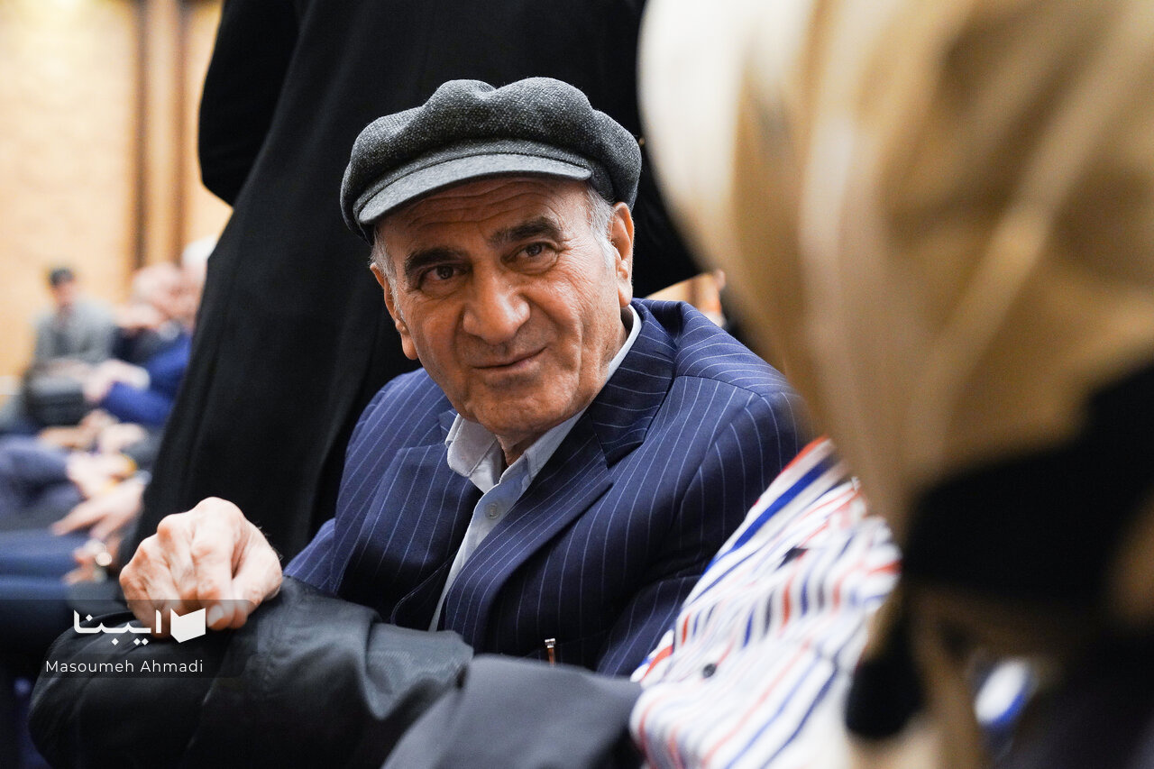 سهولت فلسفه‌خوانی را مدیون فولادوند هستیم