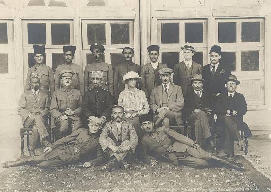 ماموریت سفیر سرخ در ایران