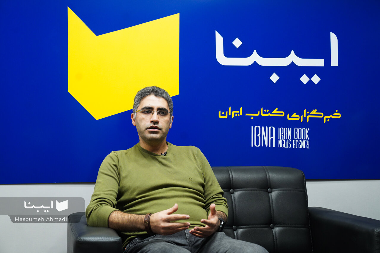 ادبیات باید به «قصه» برگردد