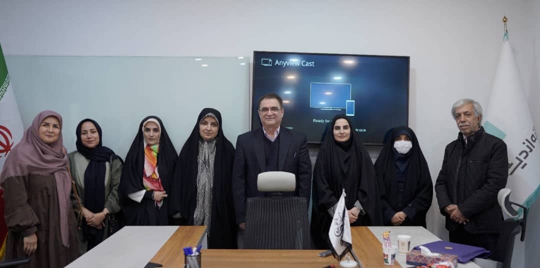 نشست تخصصی «پرورش تخیل و تفکر کودک با ادبیات فارسی»