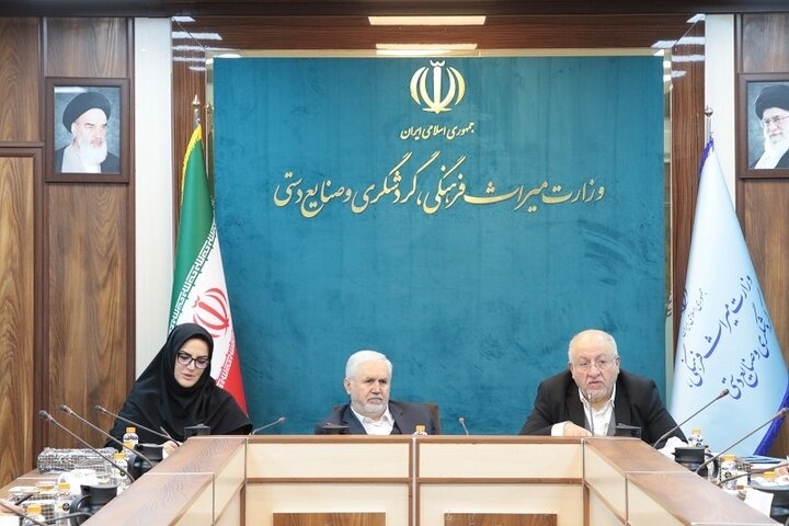 امضای تفاهم‌نامه همکاری بین نهاد کتابخانه‌های عمومی و وزارت میراث فرهنگی