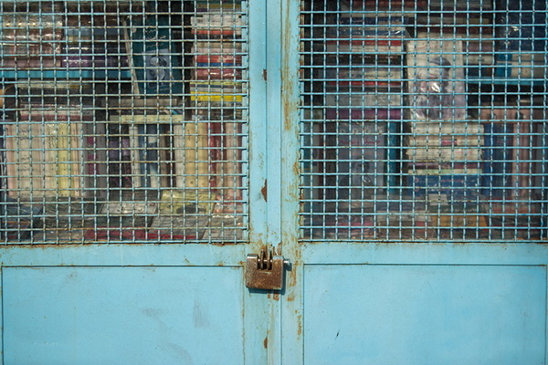 تکنرخی شدن ارز، آخرین ضربه به نشر استانها/ اصفهان در آستانه خاموشی چراغ کتاب