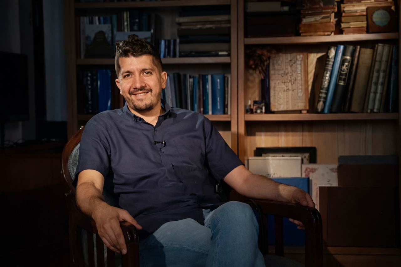 ۱۱۰ هزار جلد کتاب در کتابخانه ادبیات قم وجود دارد / گسترش خدمات در فضای مجازی مهمترین خدمت کتابخانه