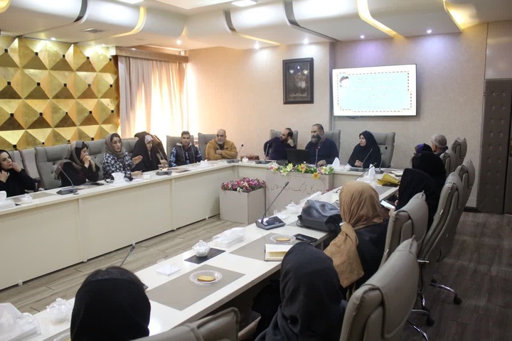 کارگاه آموزشی داستانک «خط قرمز» در خرم‌آباد برگزار شد