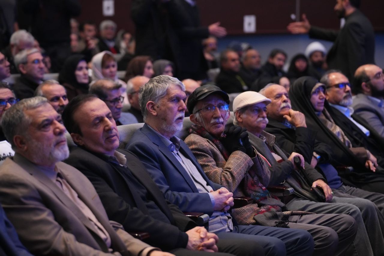 ردپای خوشنویسی در همه حوزههای تمدن اجتماعی ایران قابل مشاهده است