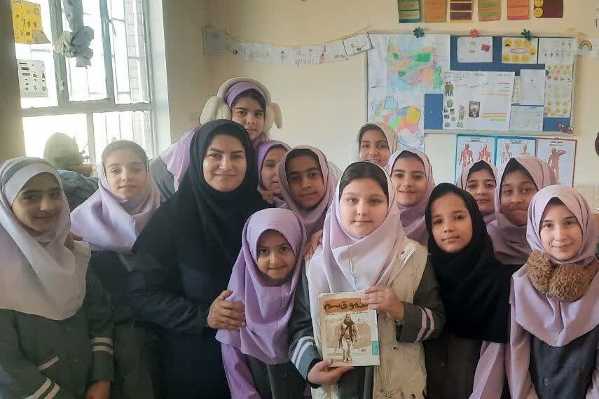 نشست مطالعاتی کتاب در بردسکن/ جشن کتاب در مدارس جوین و گناباد