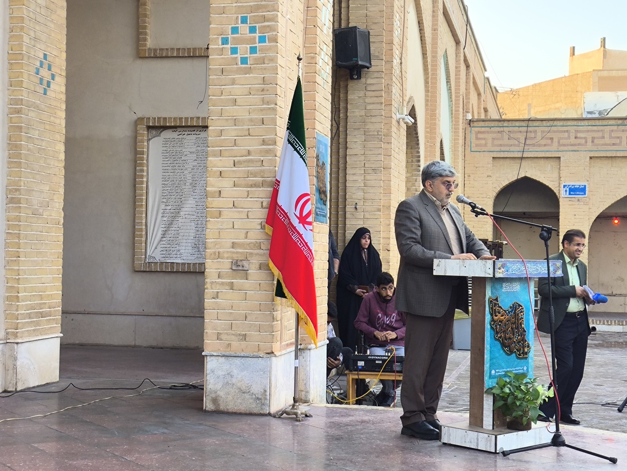 جشنواره شعر رضوی بُعدی فراملی پیدا کرده است