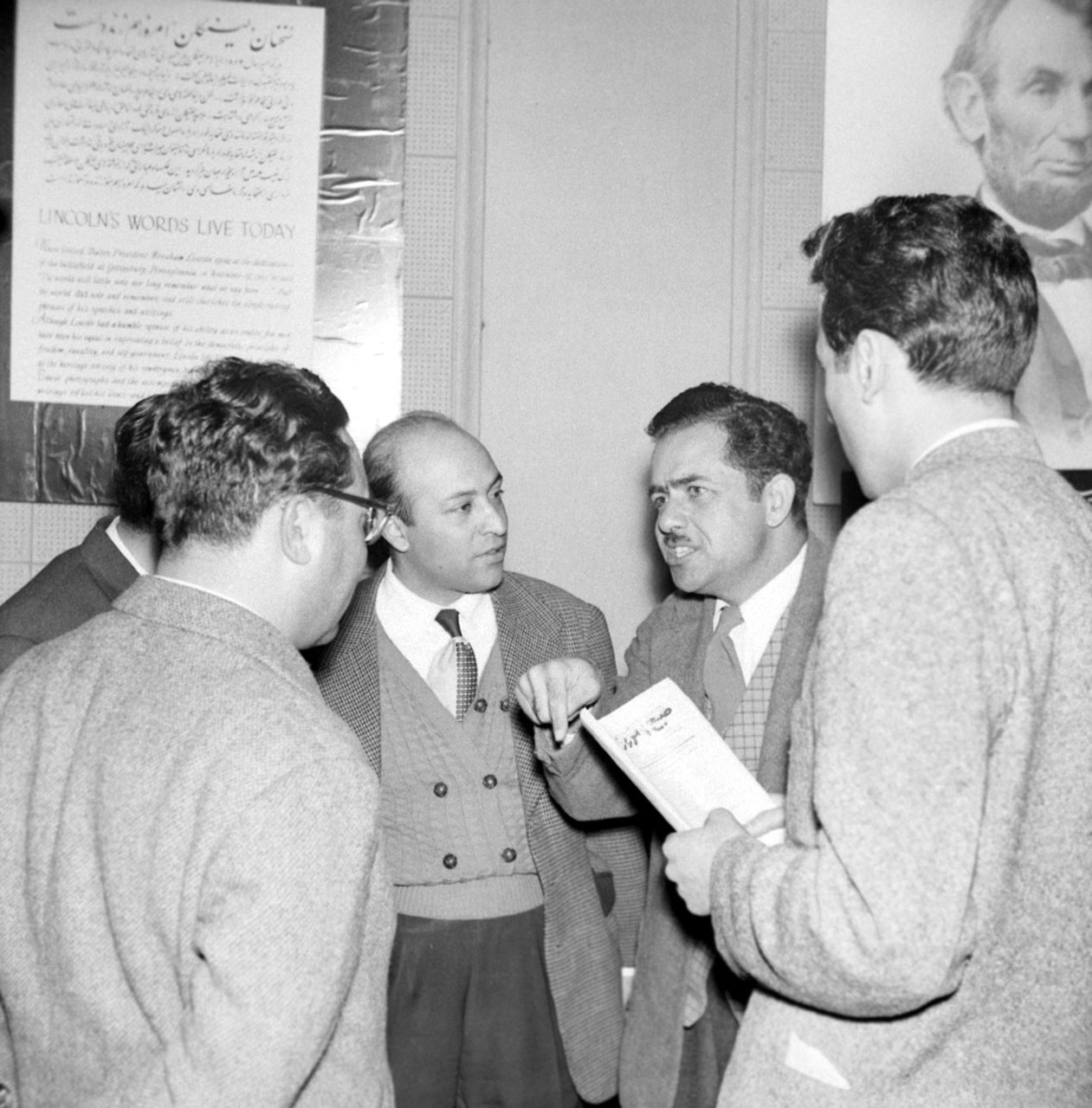 مشروطه به روایت اسناد