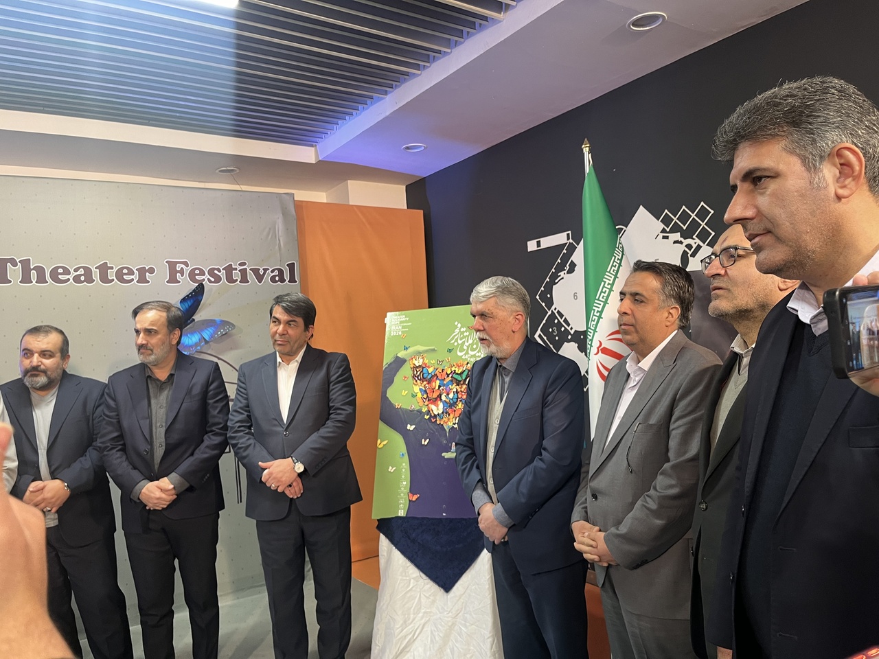 تئاتر هنر مکاشفه حقیقت است