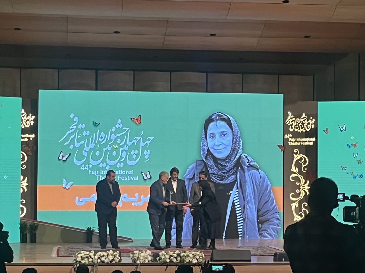 تئاتر هنر مکاشفه حقیقت است