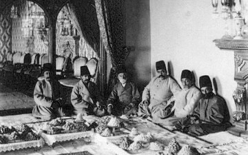 سفره قاجاری زیر ذره‌بین تاریخ‌نگاری نوین/ روایتی تازه از فرهنگ خوراک ایرانیان