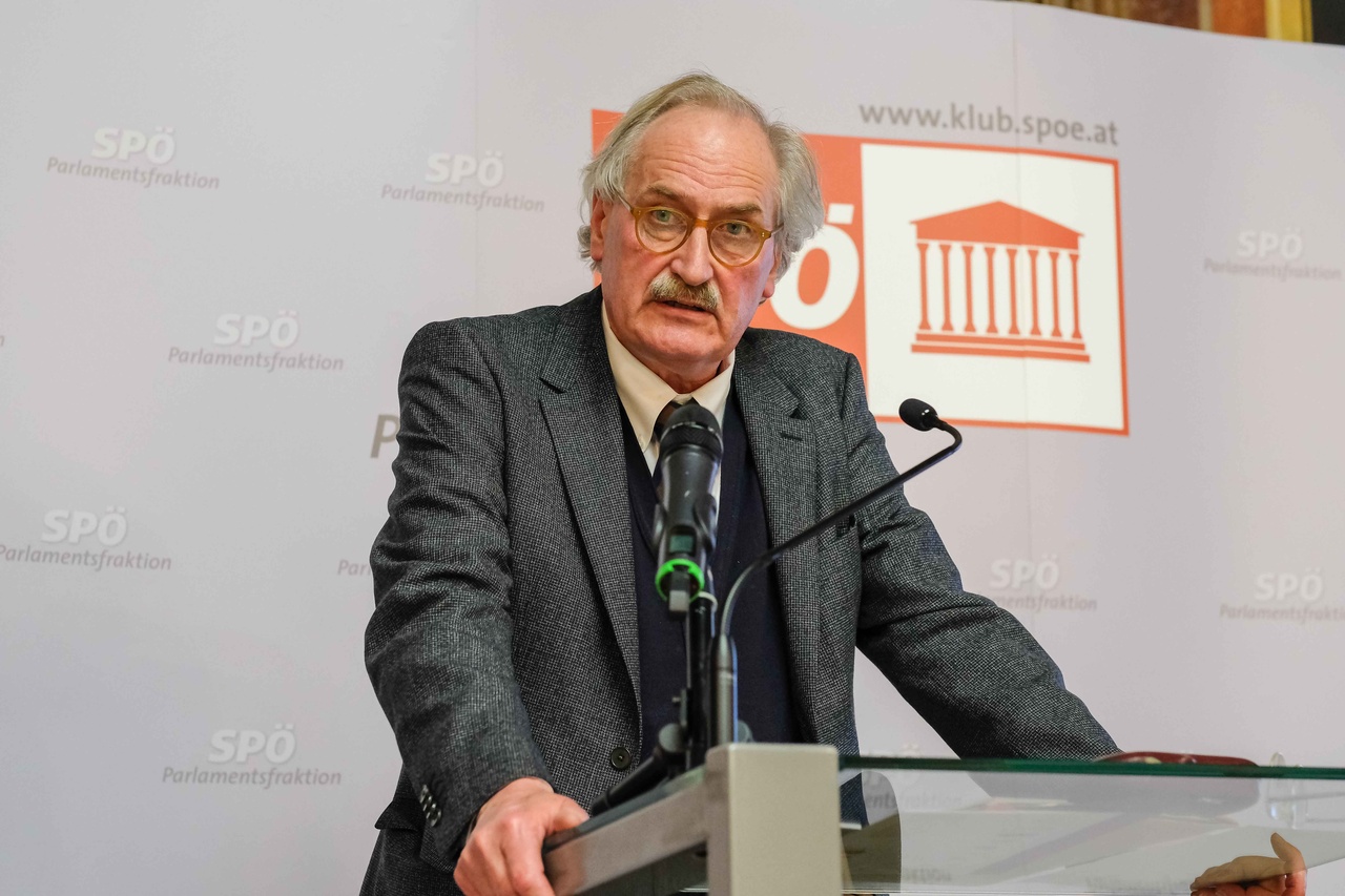 چگونه میتوانیم این زیستجهان را بشناسیم و بهبود بخشیم