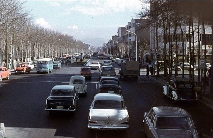 مدیریت موفق ایران در دوران جنگ؛آرامش مردم در سختی‌ها