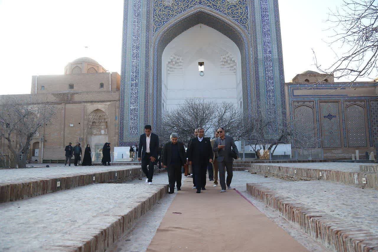 بازدید سرکنسول ترکیه از آرامگاه خیام و عطار/ راهاندازی کتابخانه عمومی روستای قنبرآباد