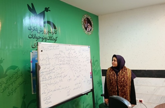 کارگاه آموزشی «شعر کودک و نوجوان» در اراک برگزار شد