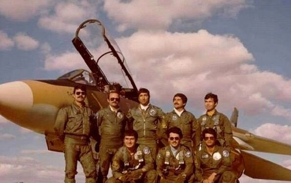 هواپیمای ناشناسی که خودی از آب درآمد/ خطر از بیخ گوشمان گذشت