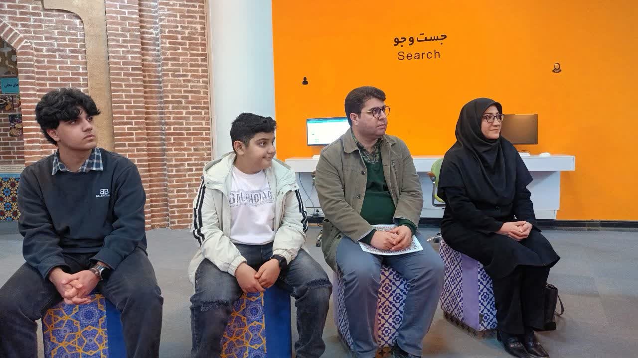 کتابخانه مرکزی خرمآباد میزبان «ماراتن کتاب» شد