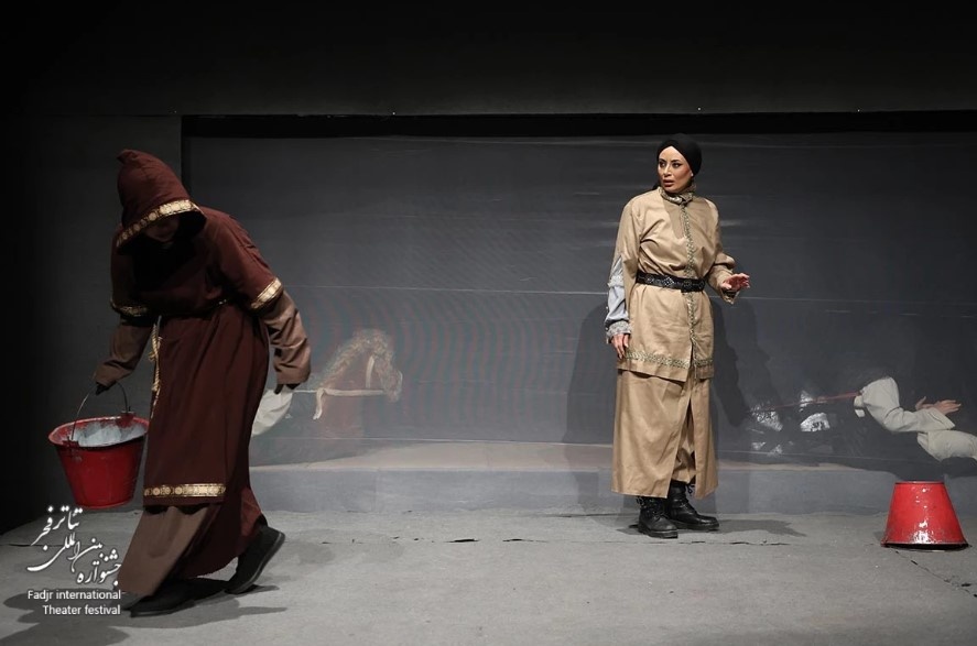 «یک تن» با اقتباسی از نبرد گردآفرید در شاهنامه به روی صحنه رفت