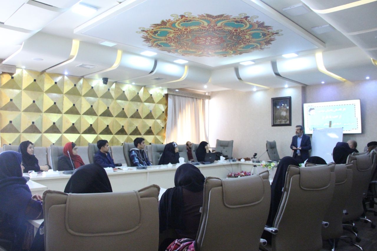 لزوم پرداختن به مضامین دینی در ادبیات داستانی