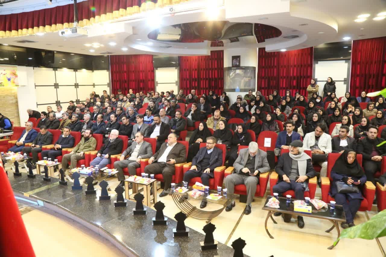 شعر؛ زبان وحدت، همدلی و دیپلماسی فرهنگی ملتها