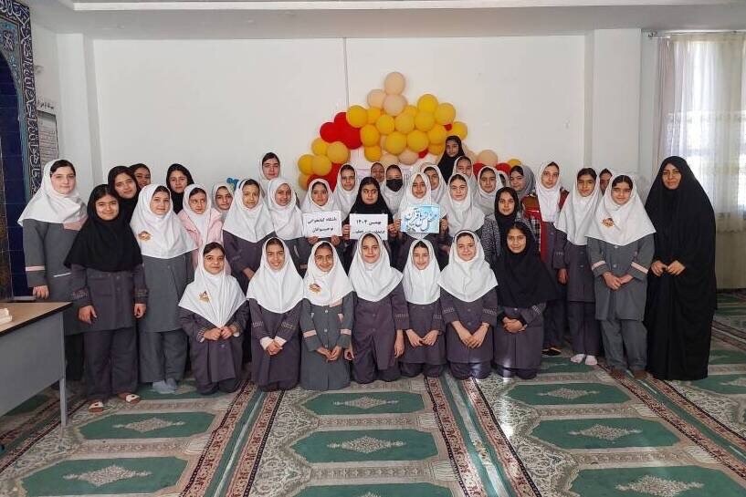 باشگاه کتابخوانی نوجوان با محفل قرآنی در شهرستان گرمه افتتاح شد