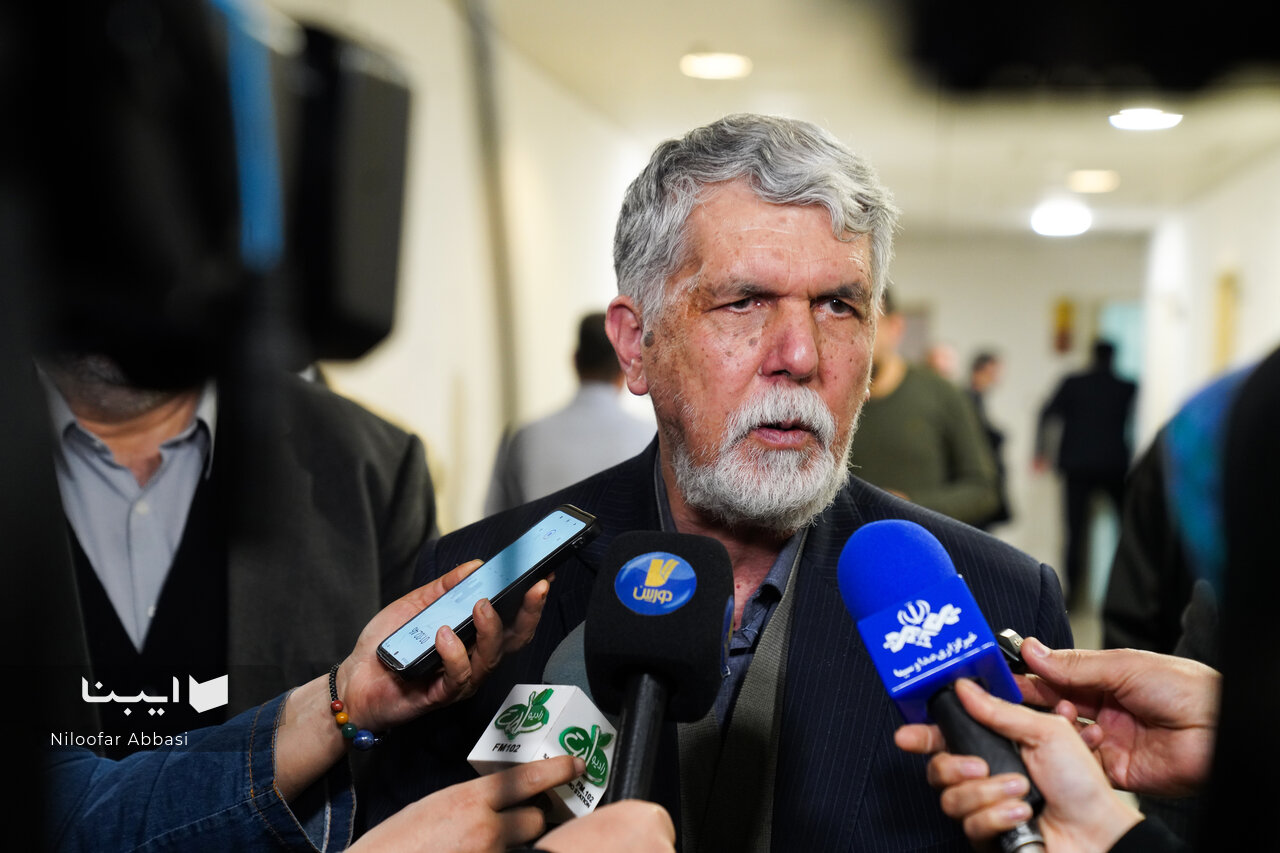 داوری جشنواره شعر فجر به بن‌مایه‌های فکری آثار توجه داشت