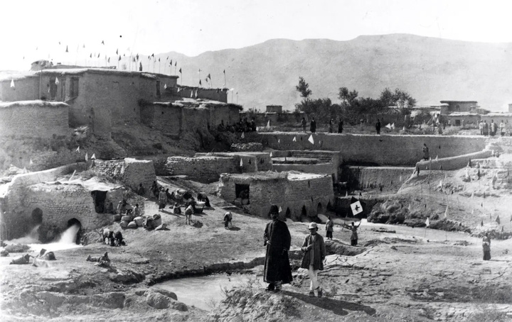 ستون فقرات ایران عصر قاجار