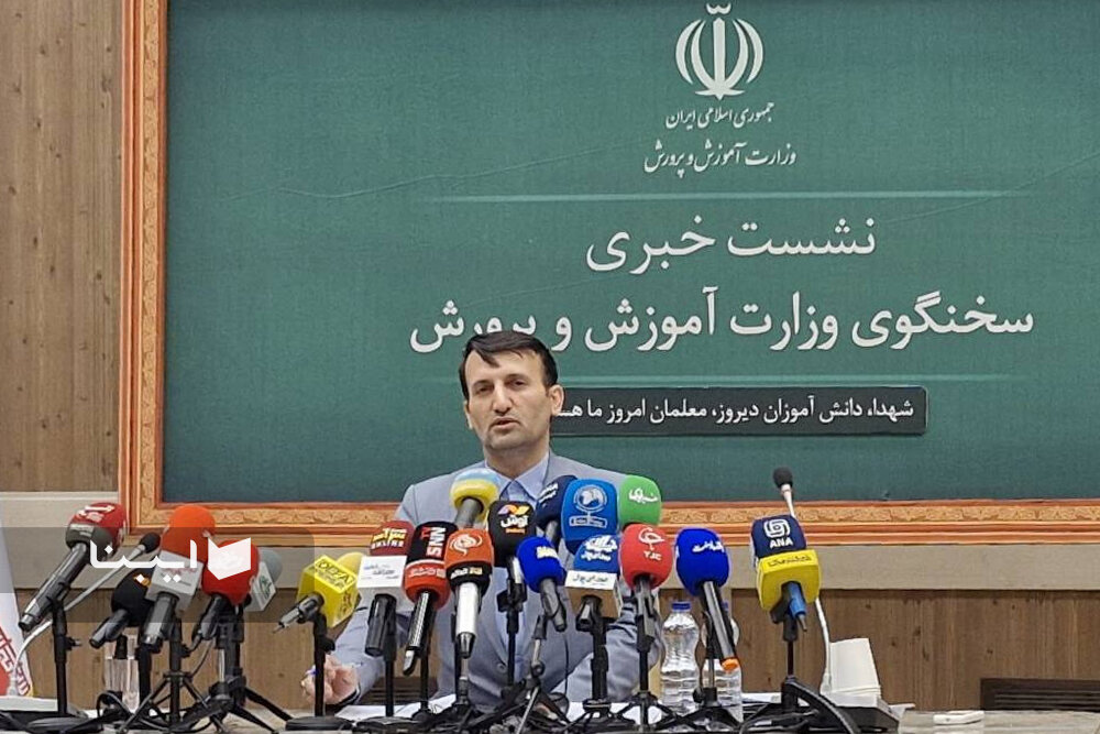 نگران تامین کاغذ نیستیم/افتتاح ۵هزار کتابخانه کلاسی