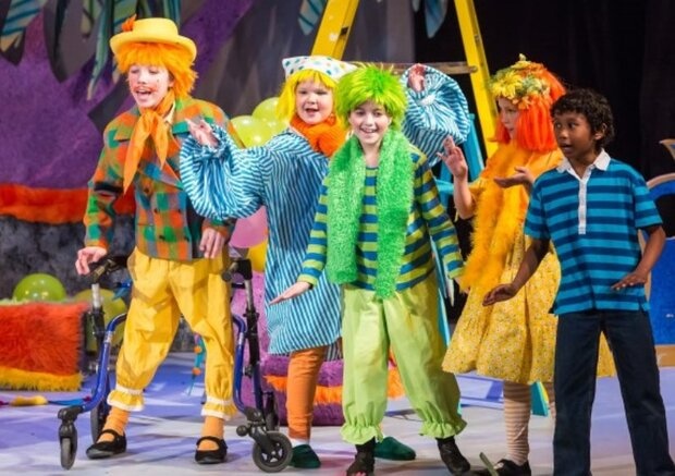 آشنایی‌زدایی راهی برای رهایی تئاتر کودک از تکرار است