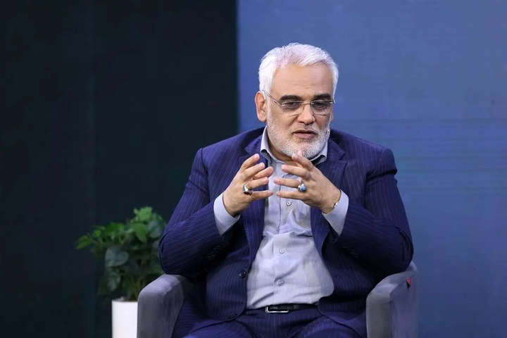 دانشمند مقتدر